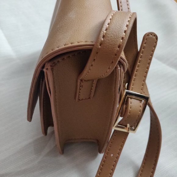 Crossbody Shoulder Messenger Bag - Picture 3 of 7